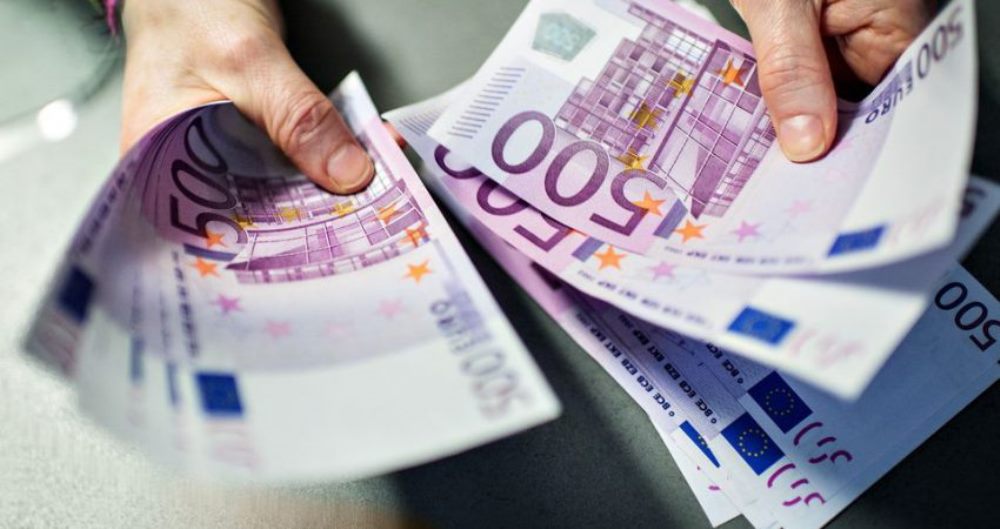 Emigrantet derguan mbi 350 milione euro ne 4 muaj ne Kosove